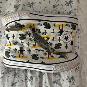 Little boys Alligator Converse. Worn a few times, comes with laces.